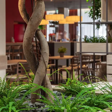 Ξενοδοχείο Intercityhotel