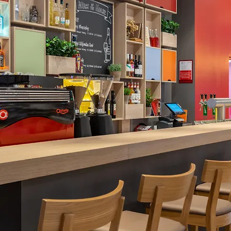 Ξενοδοχείο Intercityhotel