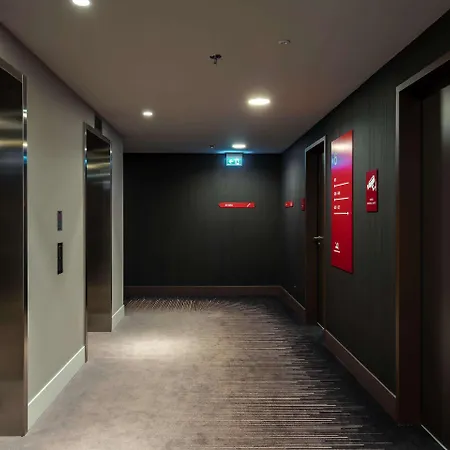 Ξενοδοχείο Intercityhotel