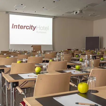 Ξενοδοχείο Intercityhotel 4*