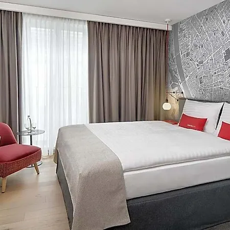 Ξενοδοχείο Intercityhotel 4*