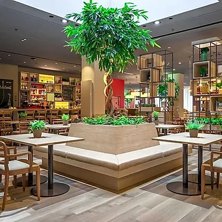 Intercityhotel Ξενοδοχείο