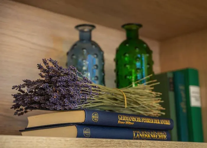 Intercityhotel 호텔