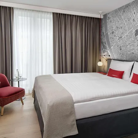 Intercityhotel Ξενοδοχείο 4*