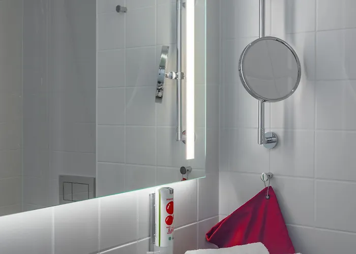 Intercityhotel Отель 4*