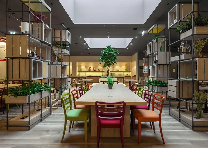 Отель Intercityhotel